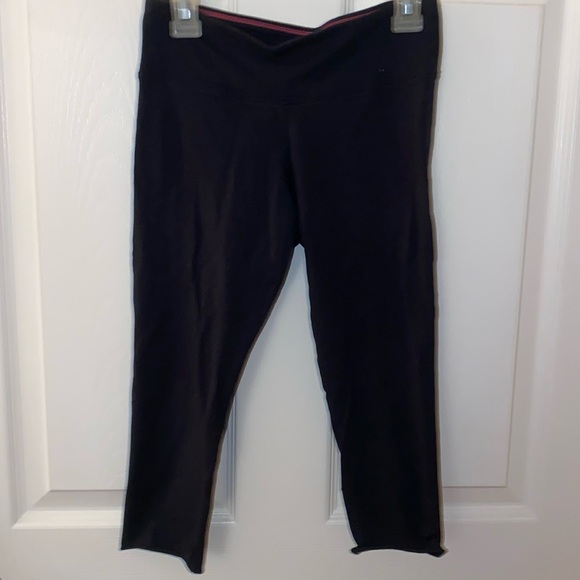 Black TNA cropped leggings - Picture 1 of 3